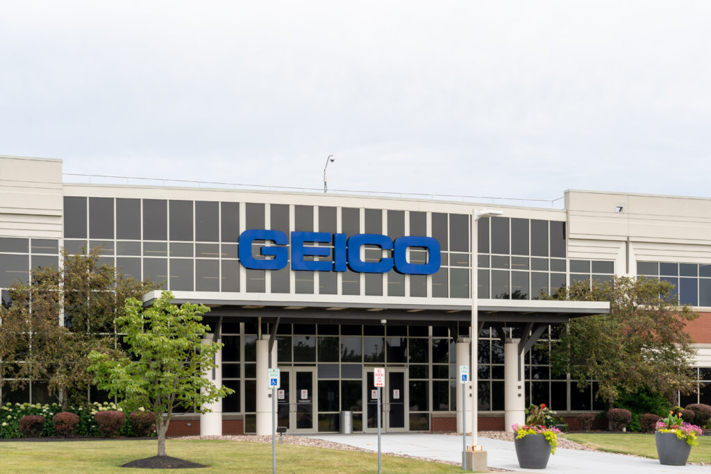 Featured image for Ex-Staff Attorney Accuses Geico of Breaking MA Wage Law 