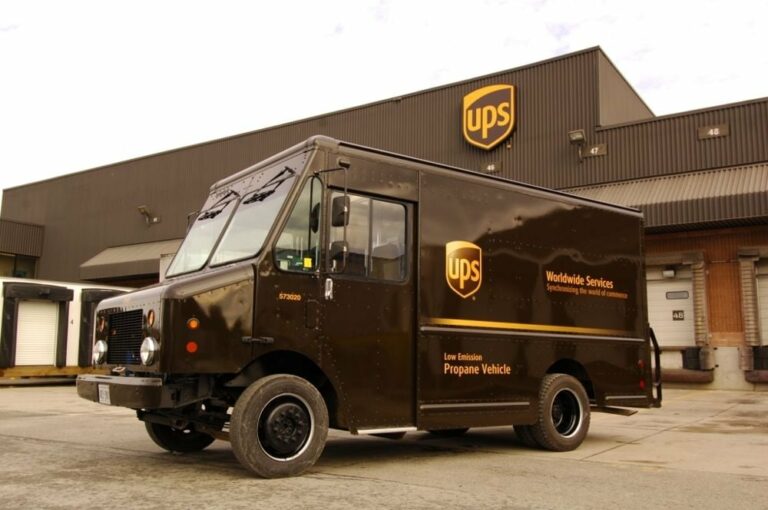 Featured image for UPS will pay $4.9 Million following Class-Action Religious Discrimination Lawsuit