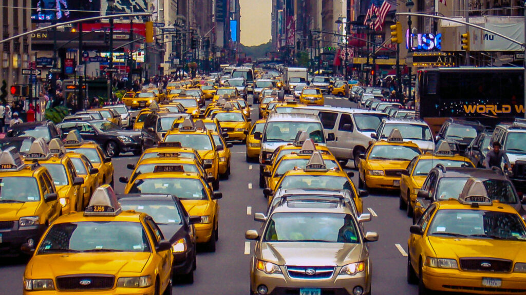 Featured image for New York Law Gives Benefits To Uber and Lyft Drivers