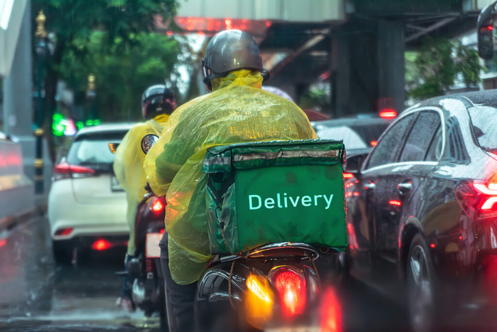A $16.75 million settlement between DoorDash and over 60,000 delivery workers in New York, addressed misappropriated tips in the gig economy.